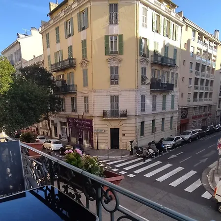 Parisien 3* ניס