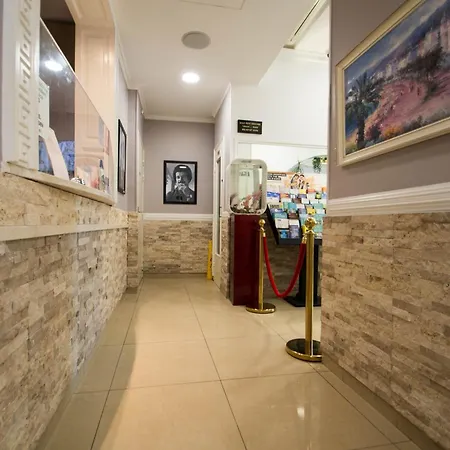 Hotel Parisien Nice