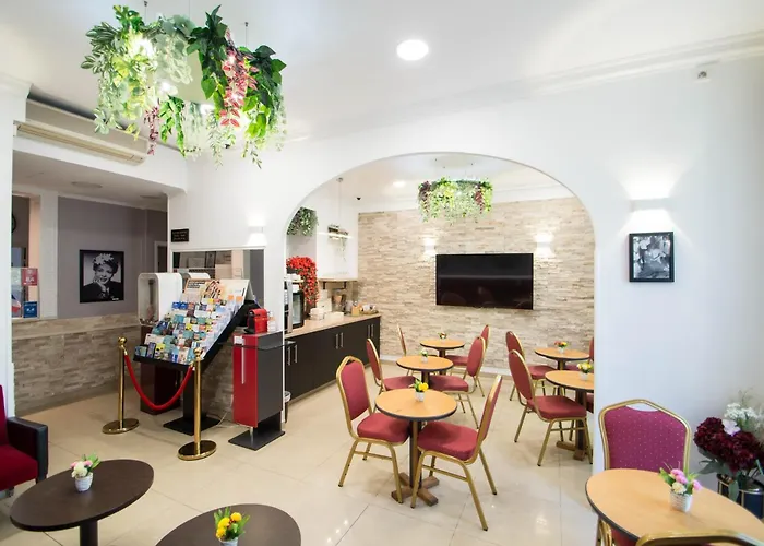 فندق Parisien 3*