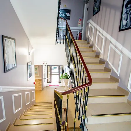 Parisien Hotel Nicea